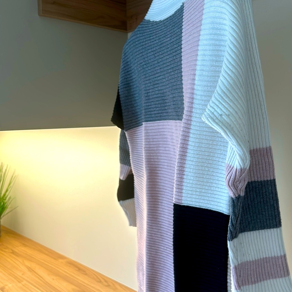 Cozy sweater, brand is Ness, size M
